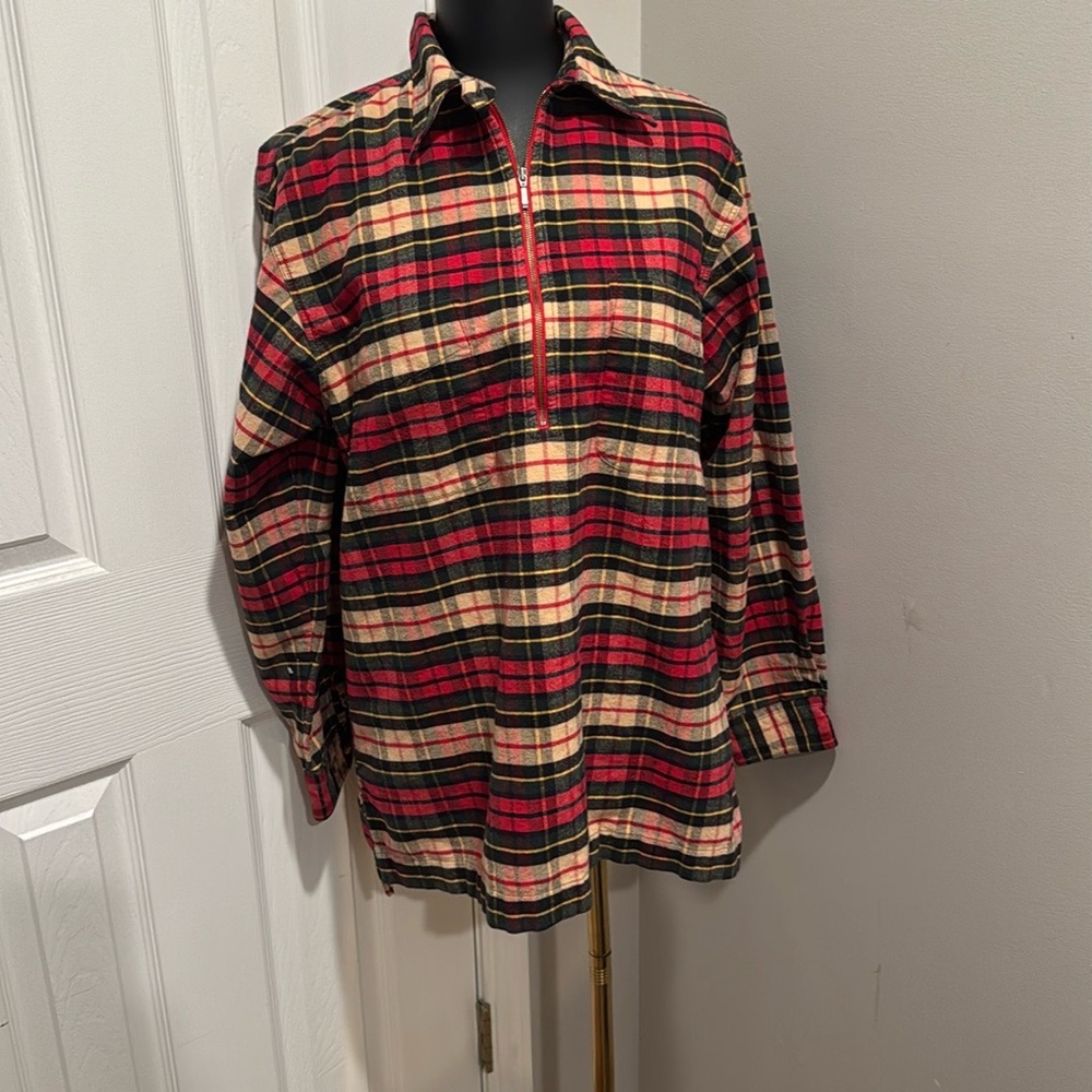 Eddie Bauer Red, Cream, and Black Plaid Flannel Women's 1/4 Zip Up Sweaters
